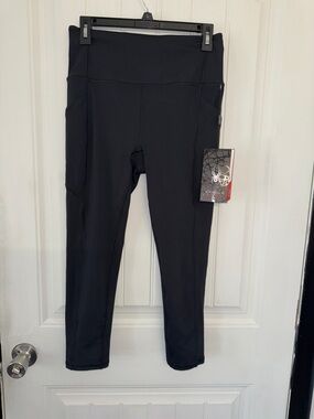 NWT Spyder Black High-Waist Athletic Capri Leggings with Side Pocket
